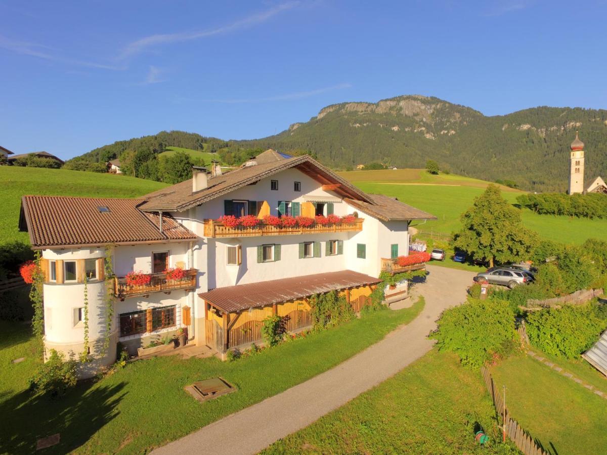 Garni Zatzerhof Hotel Castelrotto Exterior photo